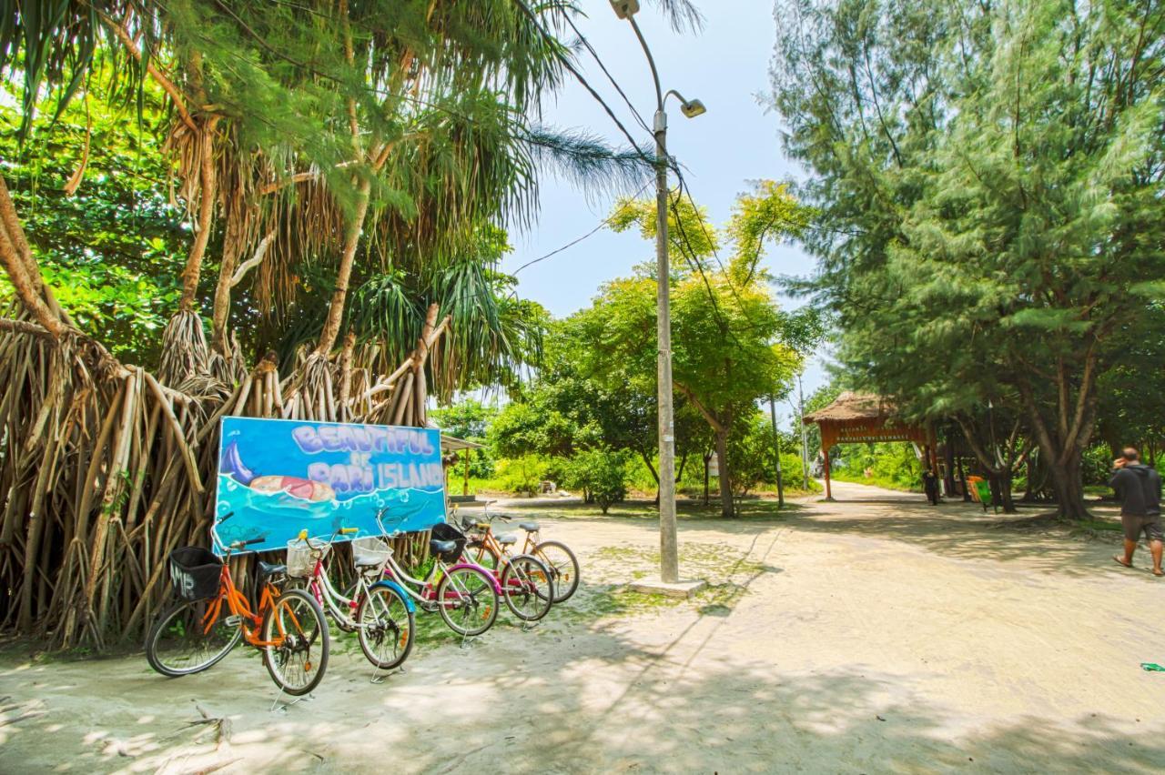 Guerilla Dive Lodge Pulau Pari Jacarta Exterior foto